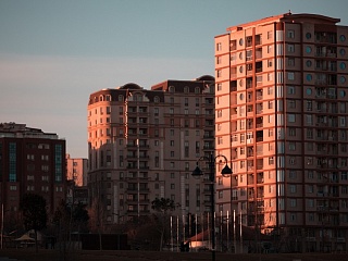 Как выгодно купить квартиру в новостройке?